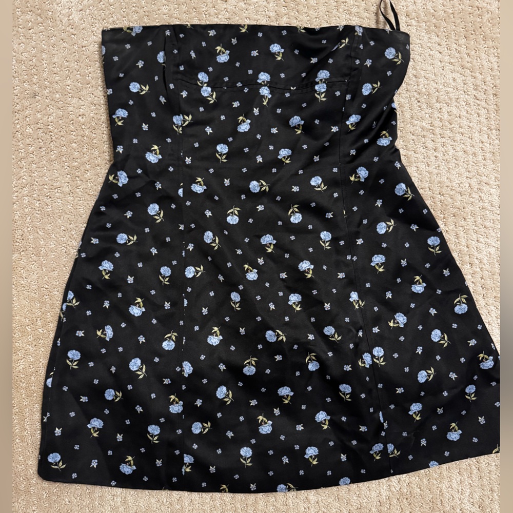 WeWoreWhat Black Floral Mini Dress Size 10 Blue Flower Print Slip Dress - Picture 2 of 4